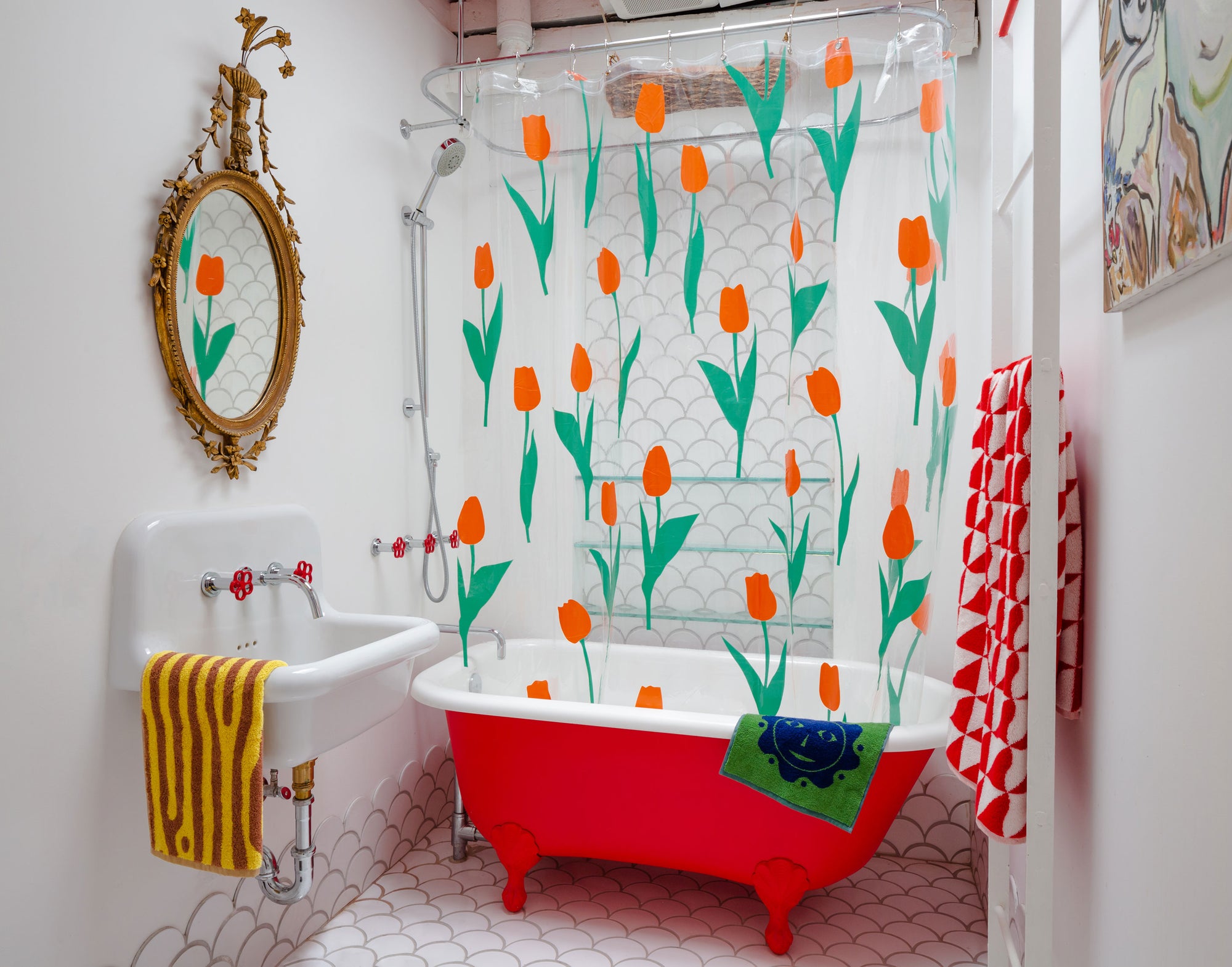 Dusen Dusen tulip shower curtain with pattern bath towels