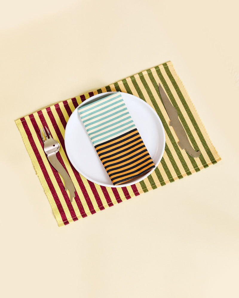 Poppy Napkin with Honey Placemat