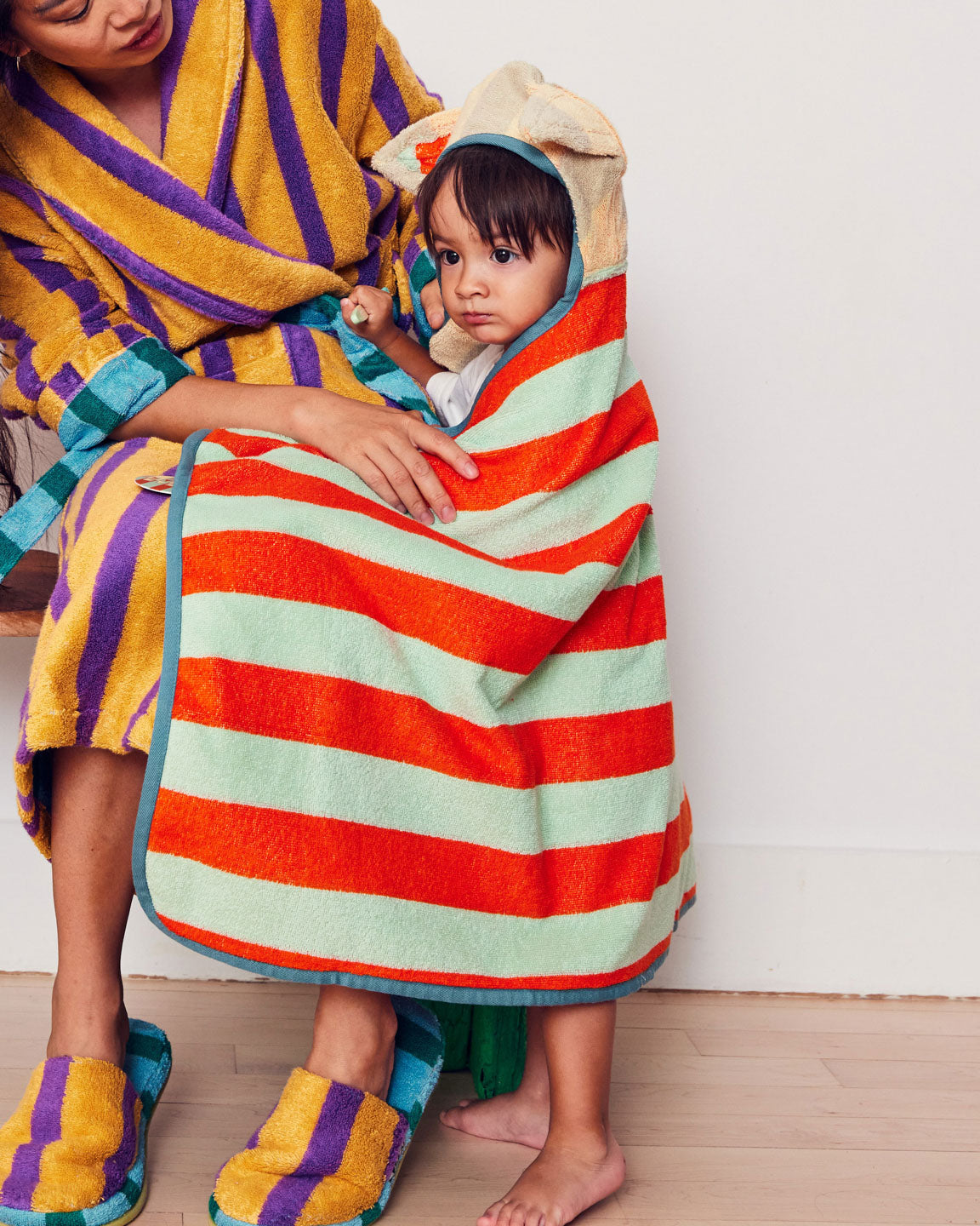 Mona hooded towel on child standing 
