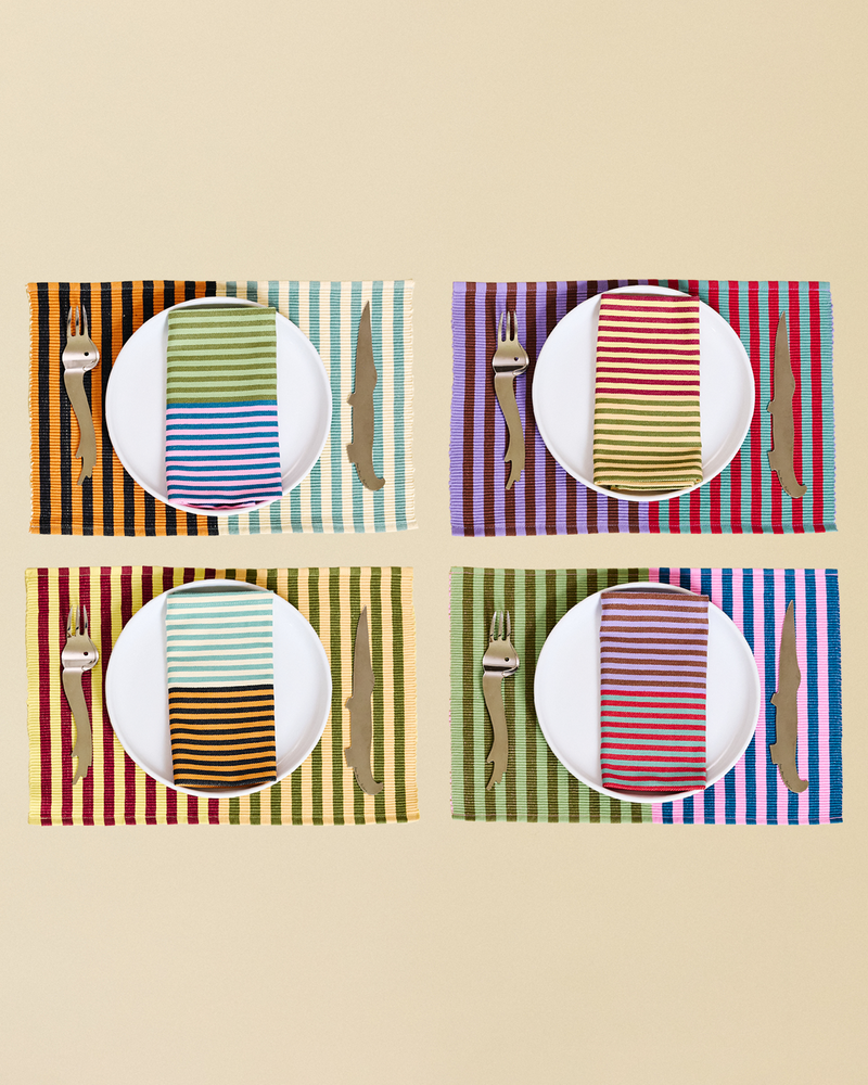 ["all four striped set of 4 duo stripe", " When two stripes love one another very much <br> Includes 1 Set of 4 Placemats and 1 Set of 4 Napkins"]