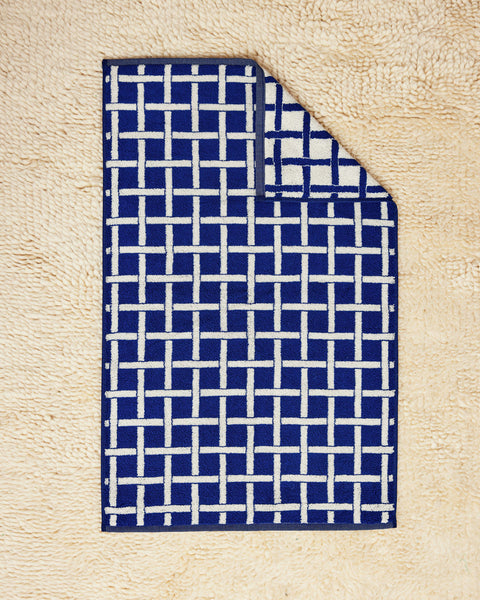 Navy Pattern bathmat