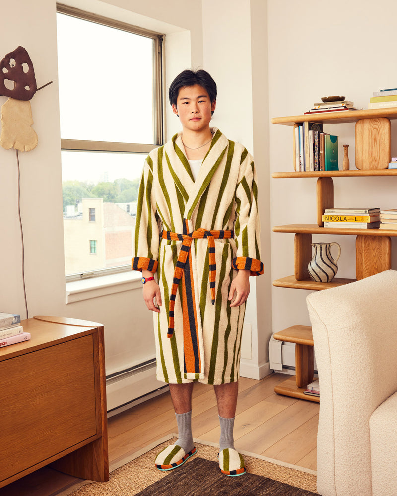 ["Jesse wearing Juniper robe in living room ", " Juniper? I hardly know her! <br> Jesse is 6'2\" and wears an XL, Carmen is 5'3\" and wears a 1X, Erin is 5'8\" and wears a M"]
