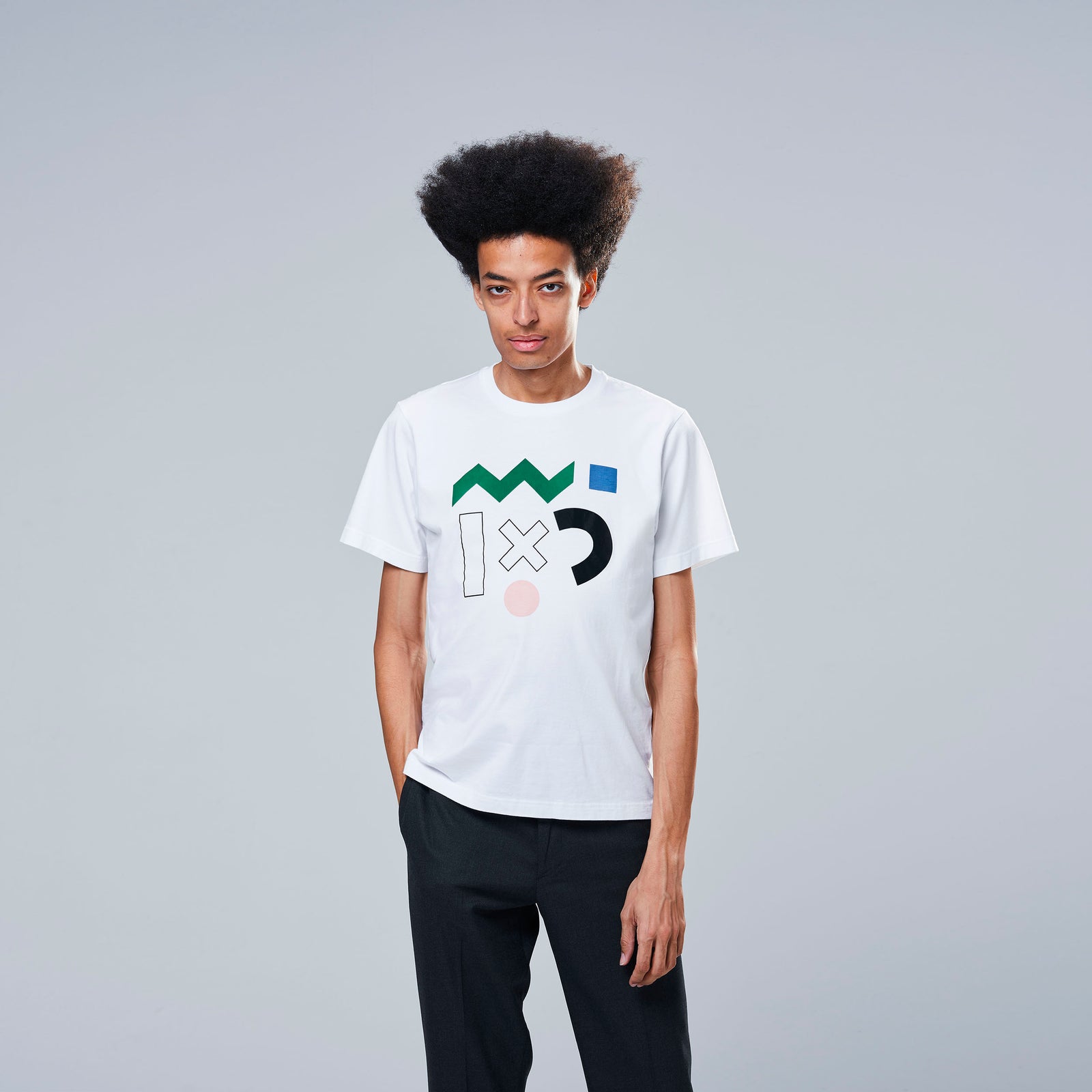 man wearing pattern white t shirt 